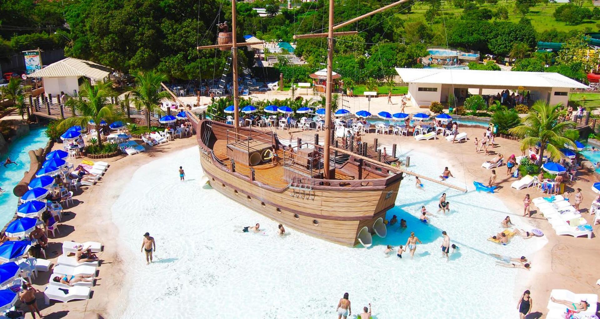 Piazza Diroma - Acqua Park, Splash E Slide Caldas Novas Eksteriør billede